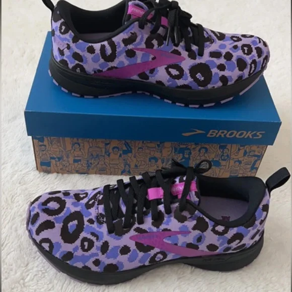 Brooks Shoes Brooks Womens Revel Electric Cheetah Running